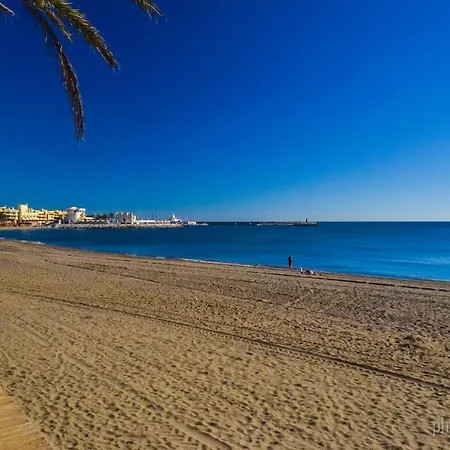 아파트 Lomas De Mena 6 - Atico Con Vistas Al Mar - Piscina Abierta Todo El Ano- Parking Gratis 베날마데나코스타
